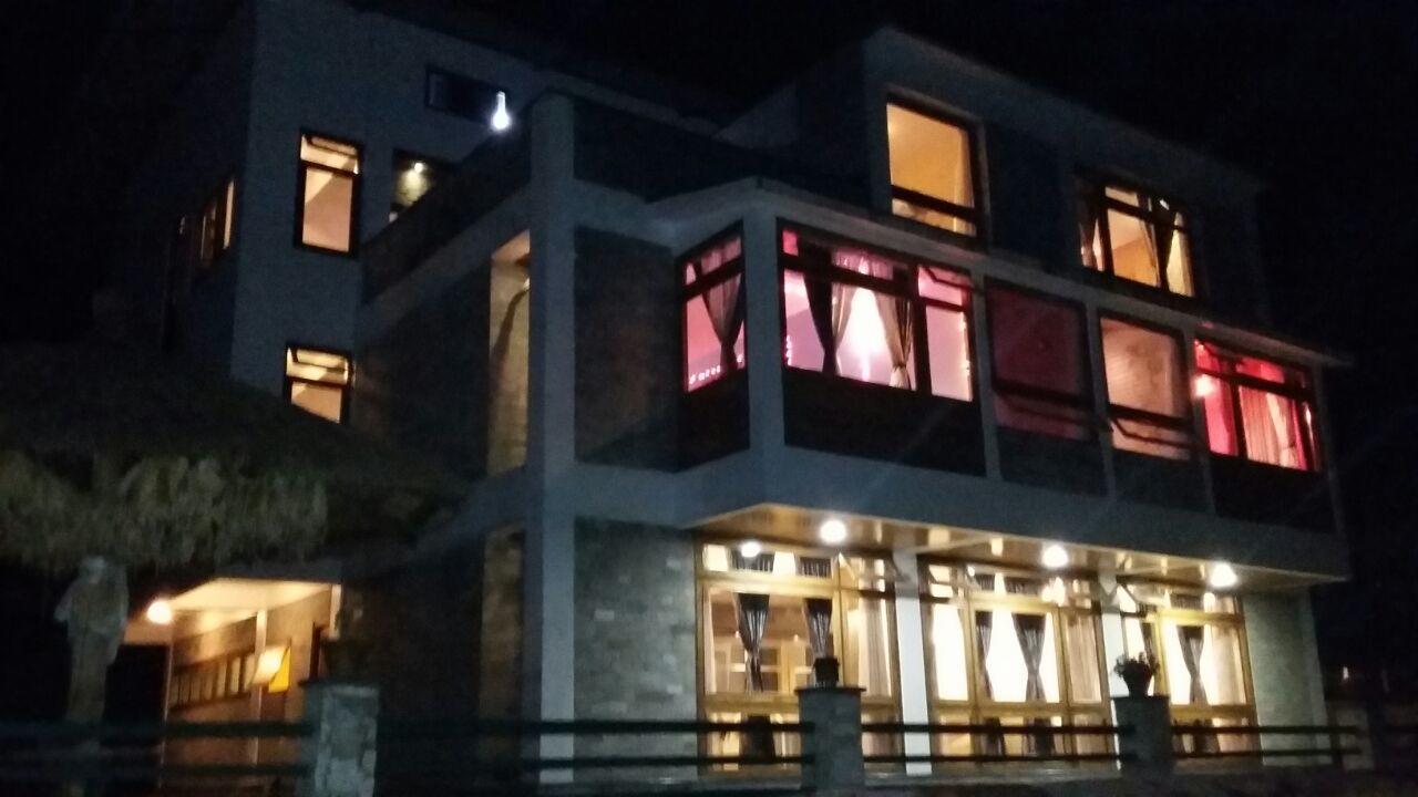 Martam Farmhouse Pelling Exterior photo